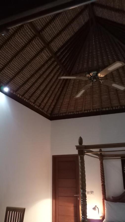 Jemeluk Beach Bungalows アメッド エクステリア 写真