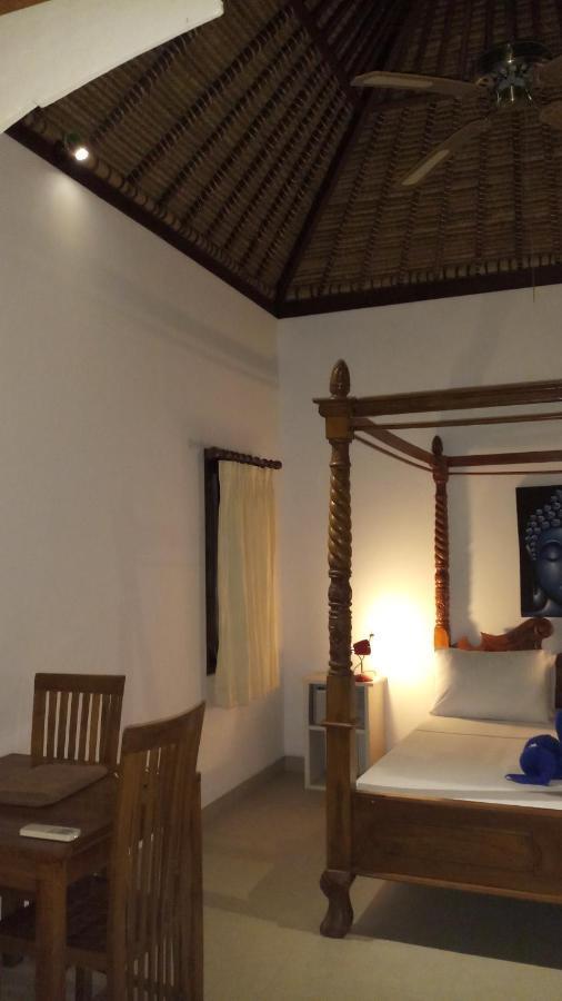 Jemeluk Beach Bungalows アメッド エクステリア 写真